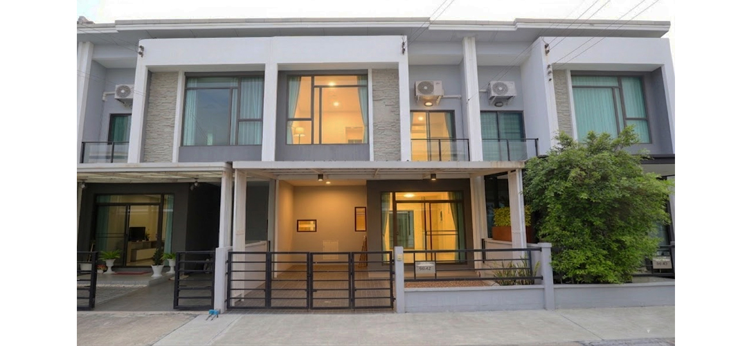 ขาย ทาวน์โฮม ถูกคุ้มกว่าทุกหลังในโครงการ ทาวน์โฮมพลีโน่บางกรวย ทาวน์โฮมพลีโน่ปิ่นเกล้าจรัญ ทาวน์โฮมAPนนทบุรีราคาคุ้ม ราคาถูกเพียง3.4ล้าน